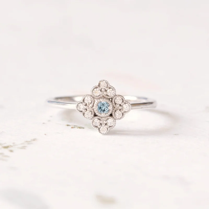 Antique style Aquamarine ring