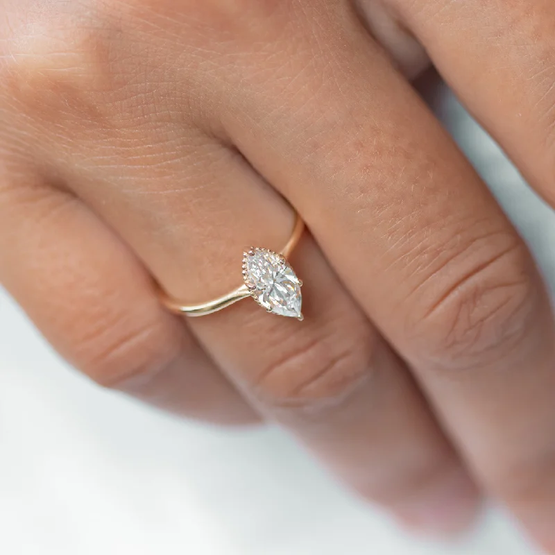 1.0 CT Marquise Cut Moissanite Engagement Ring