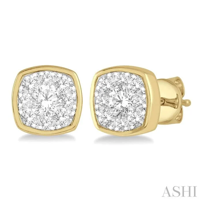 CUSHION SHAPE LOVEBRIGHT ESSENTIAL DIAMOND STUD EARRINGS