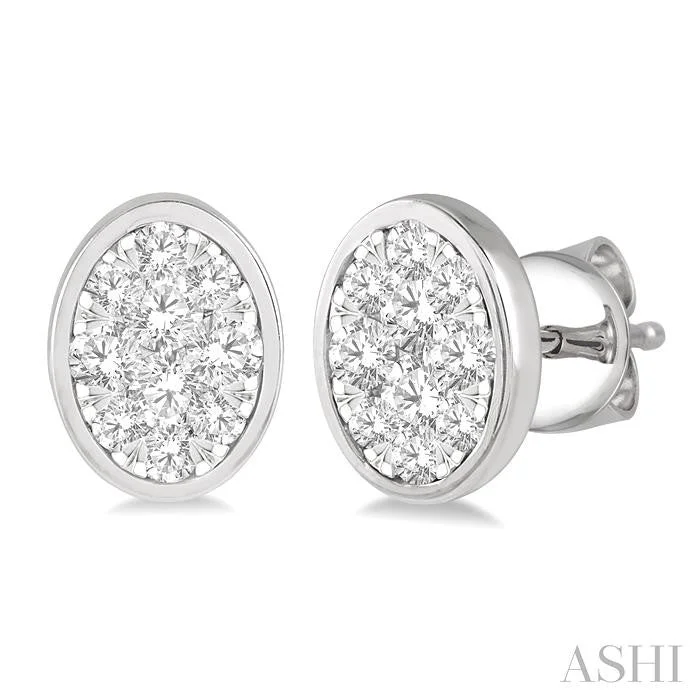 OVAL SHAPE LOVEBRIGHT ESSENTIAL DIAMOND STUD EARRINGS