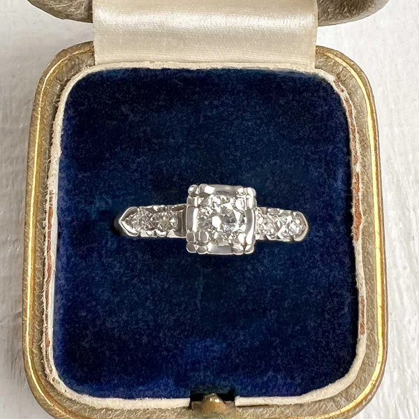 Vintage Diamond Engagement Ring, RBC 0.25ctw.