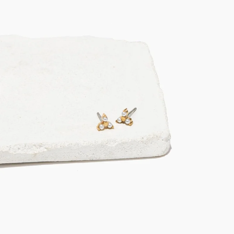 Pearl Astrid Screw Back Stud Earrings