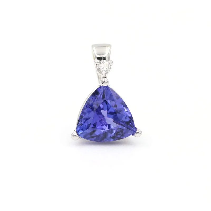 14K WHITE GOLD TANZANITE PENDANT