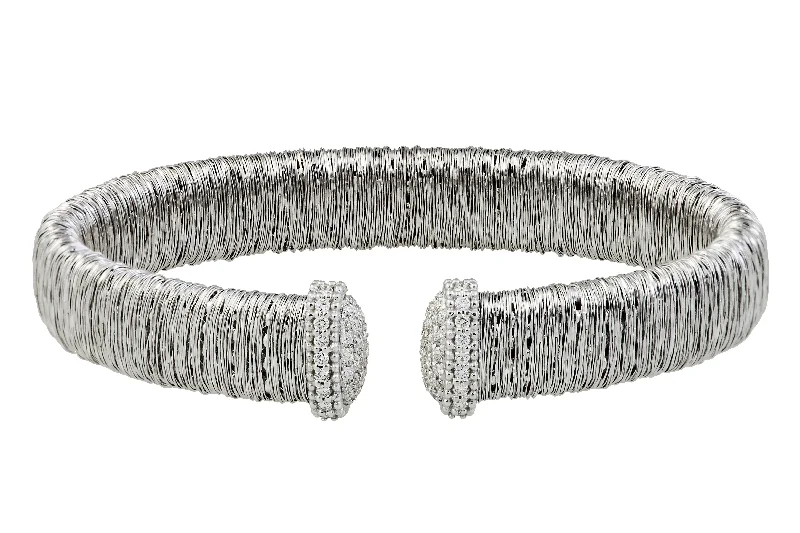 18KT WHITE GOLD DIAMOND CUFF