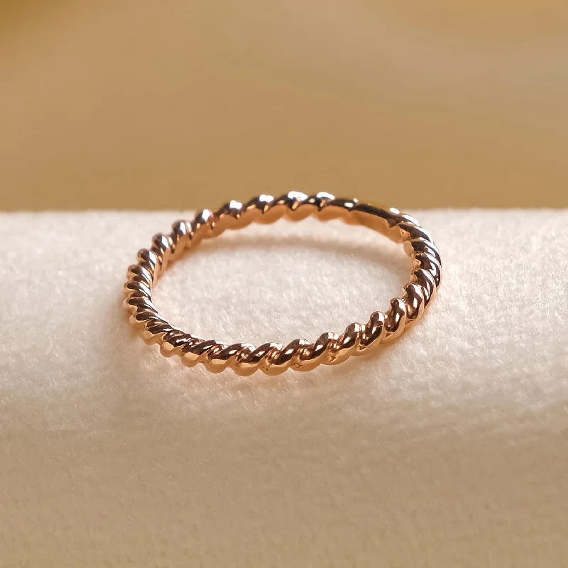 Vault #07 - 14k Rose Gold Twist Band