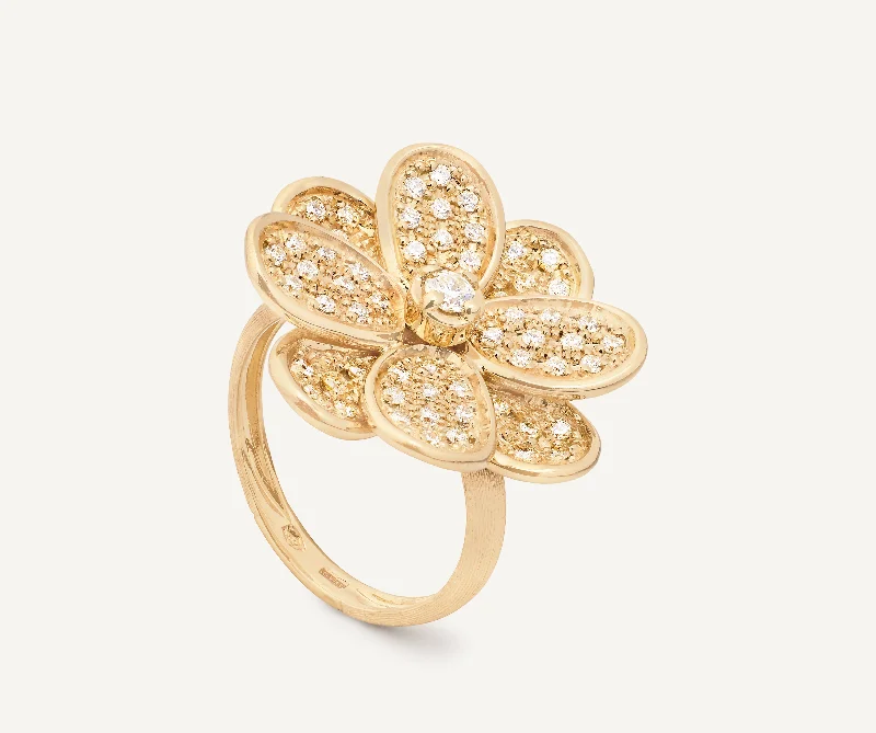 18K Yellow Gold Flower Ring with Diamonds