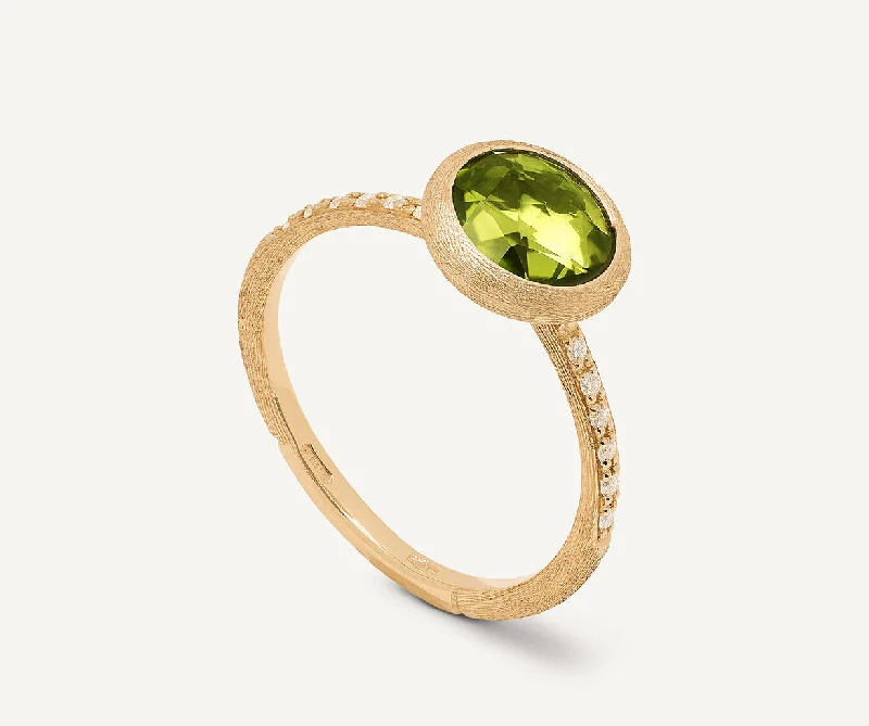 18K Yellow Gold Peridot Ring with Diamond Pavé Shank