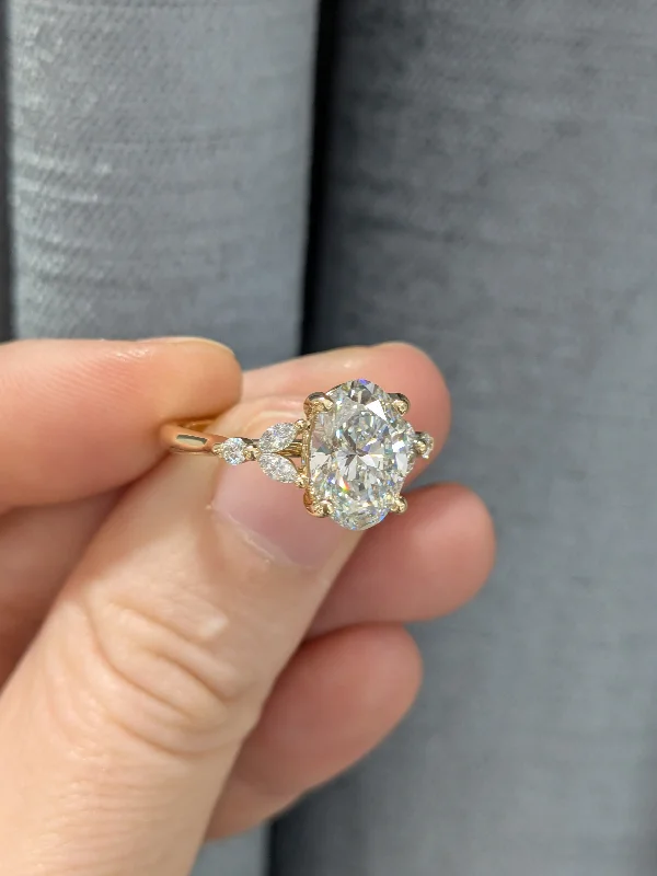 Lyra Engagement Ring