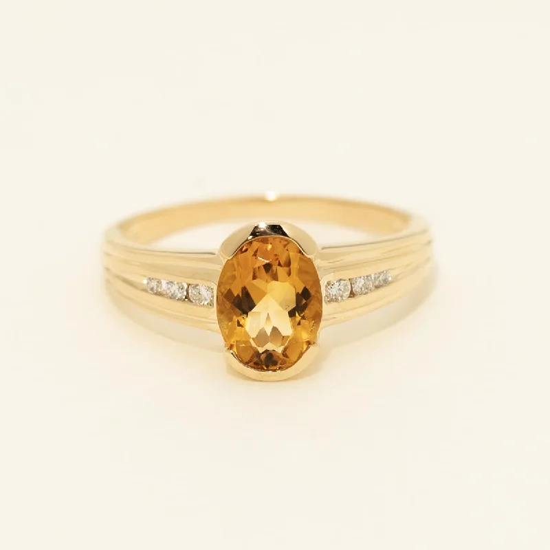 Oval Citrine Bezel Ring in 14kt Yellow Gold with Diamonds (1/10ct tw)