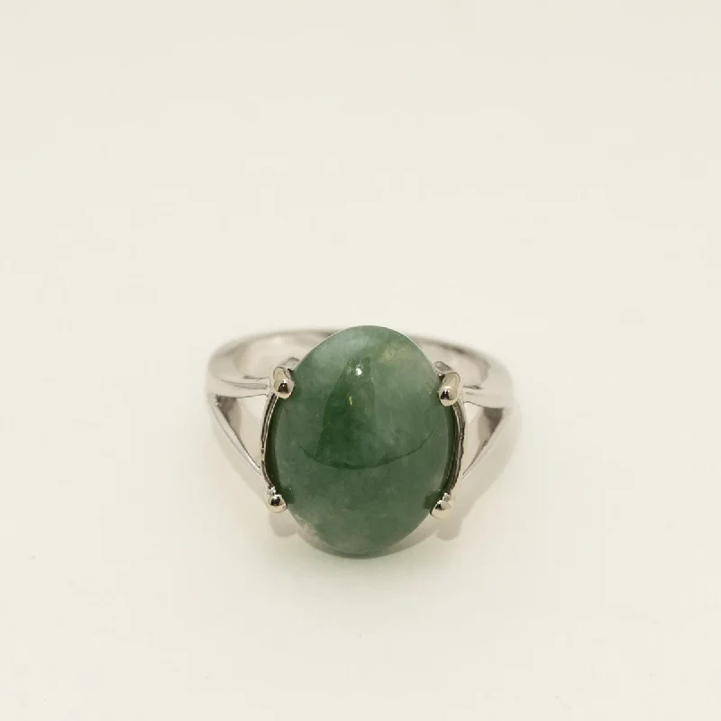 Oval Jade Ring in 14kt White Gold