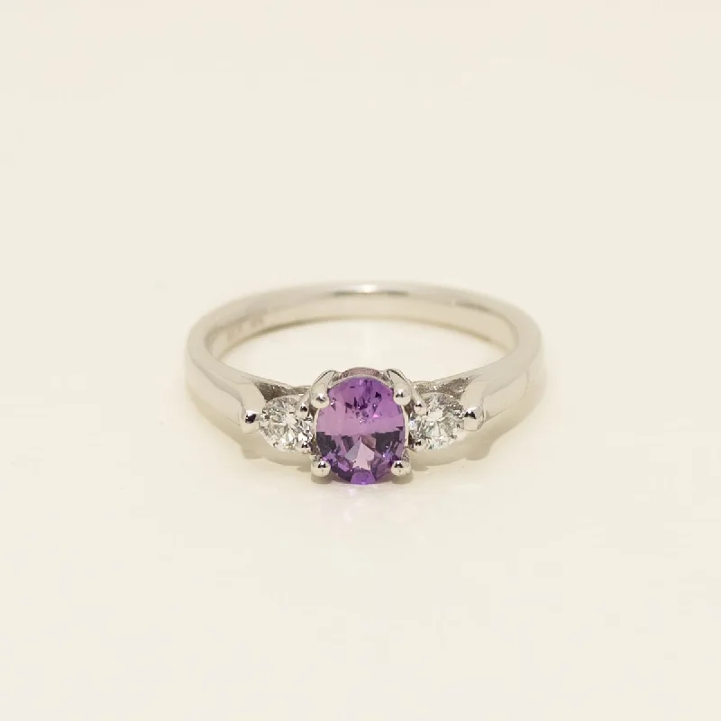 Oval Purple Sapphire Ring in 18kt White Gold with Diamonds (1/4ct tw)