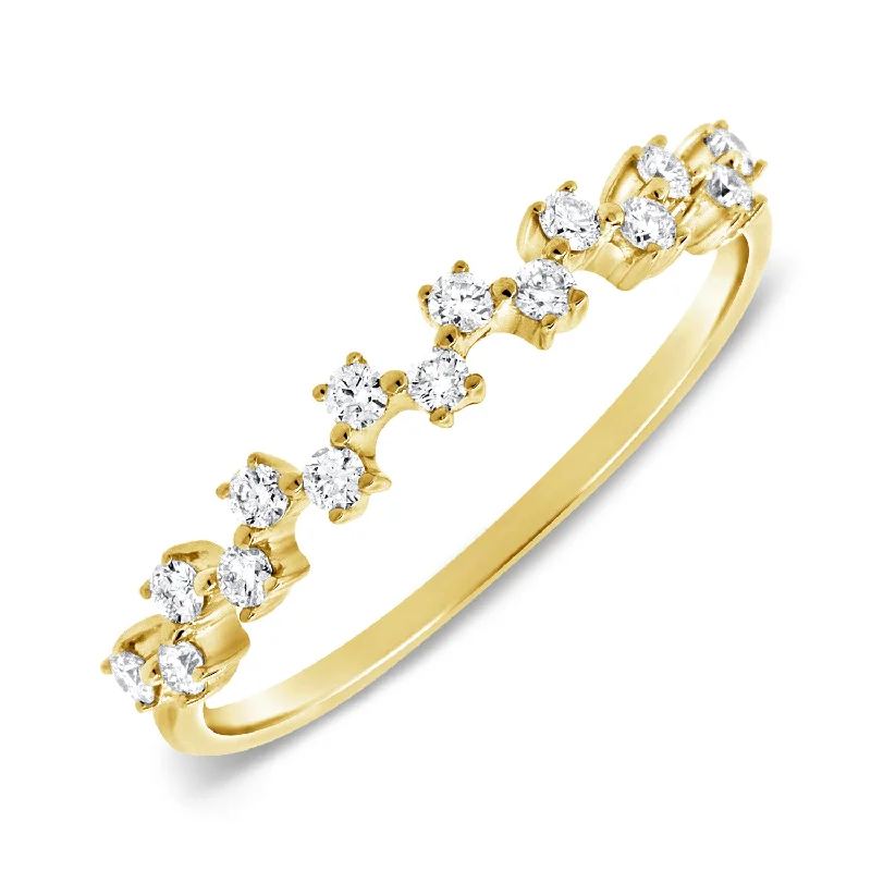 Scalloped Diamond Accent Ring in 14K Gold