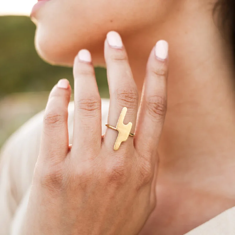 SALE - Striate Simple Ring - Brass